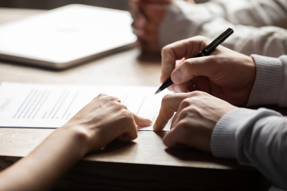 Signing contract for the sale of a pharmacy